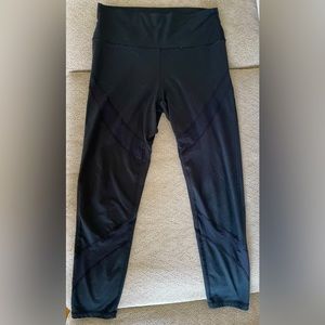 Black work out legggings